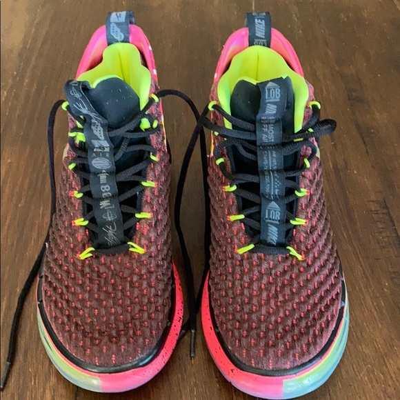 Nike Alphadunk - Picture 2 of 4